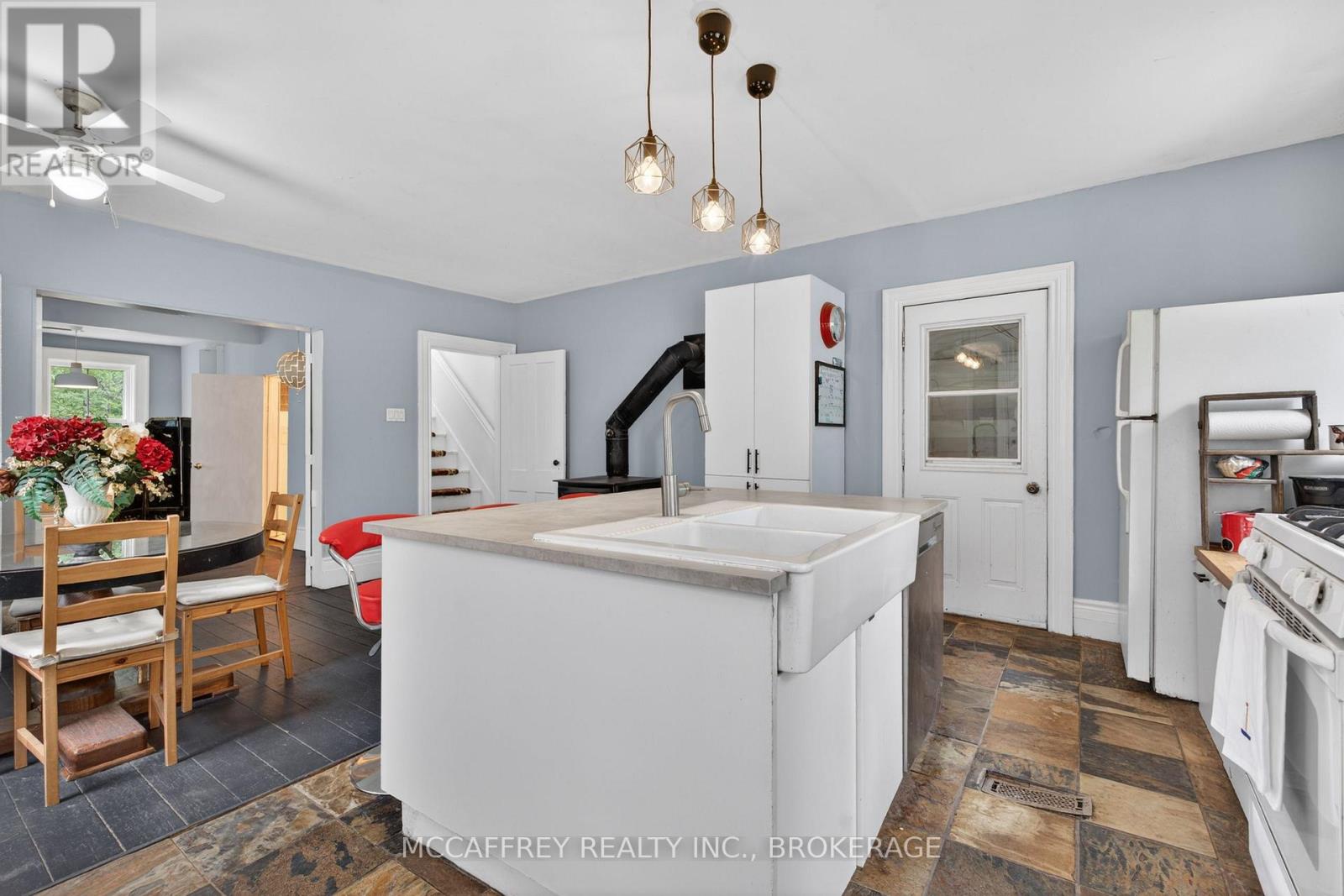 1817 GLEN SMAIL ROAD - 14