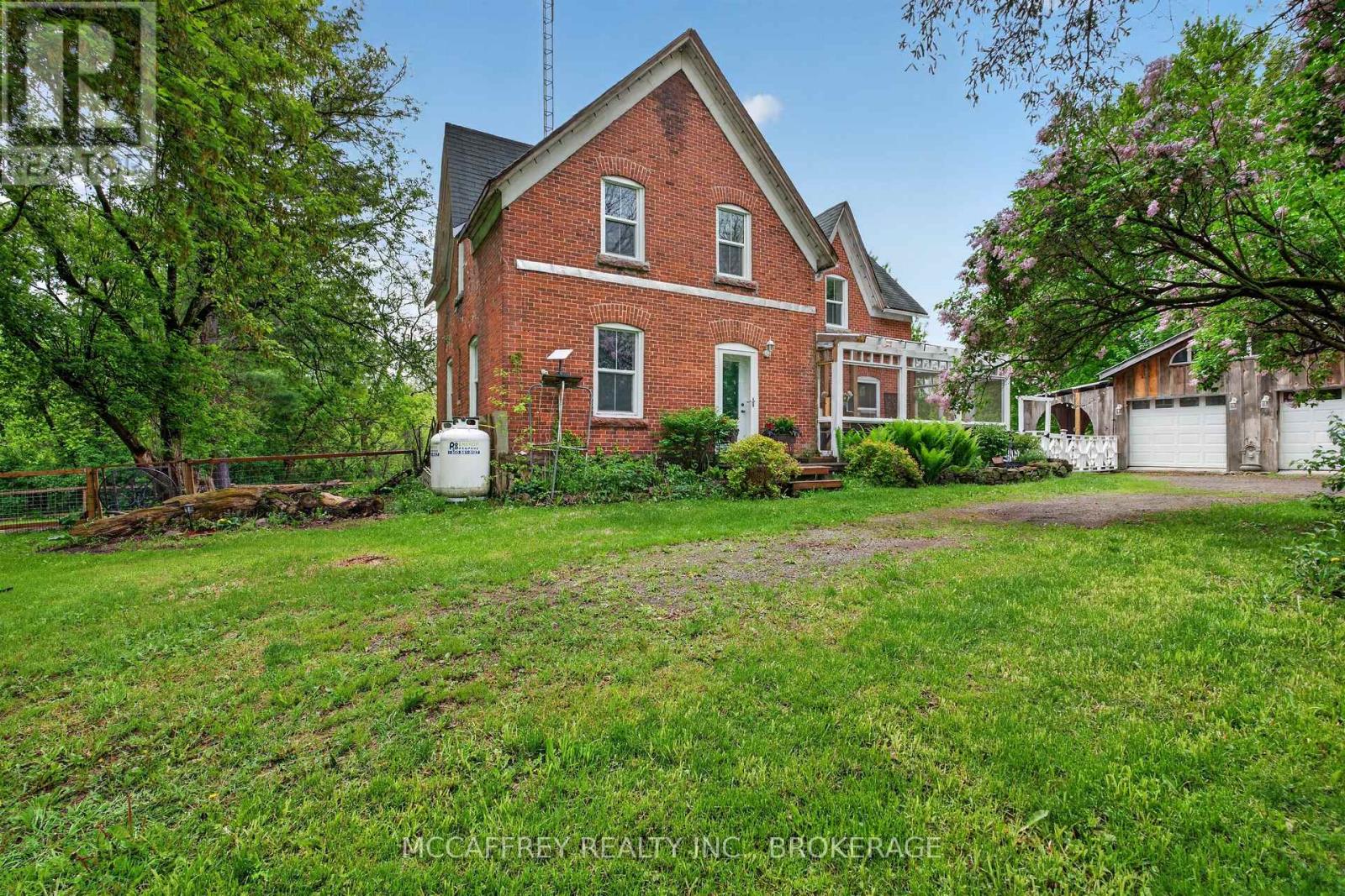 1817 GLEN SMAIL ROAD - 32