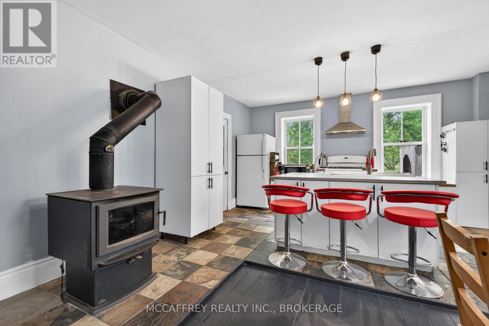 1817 GLEN SMAIL ROAD - 9