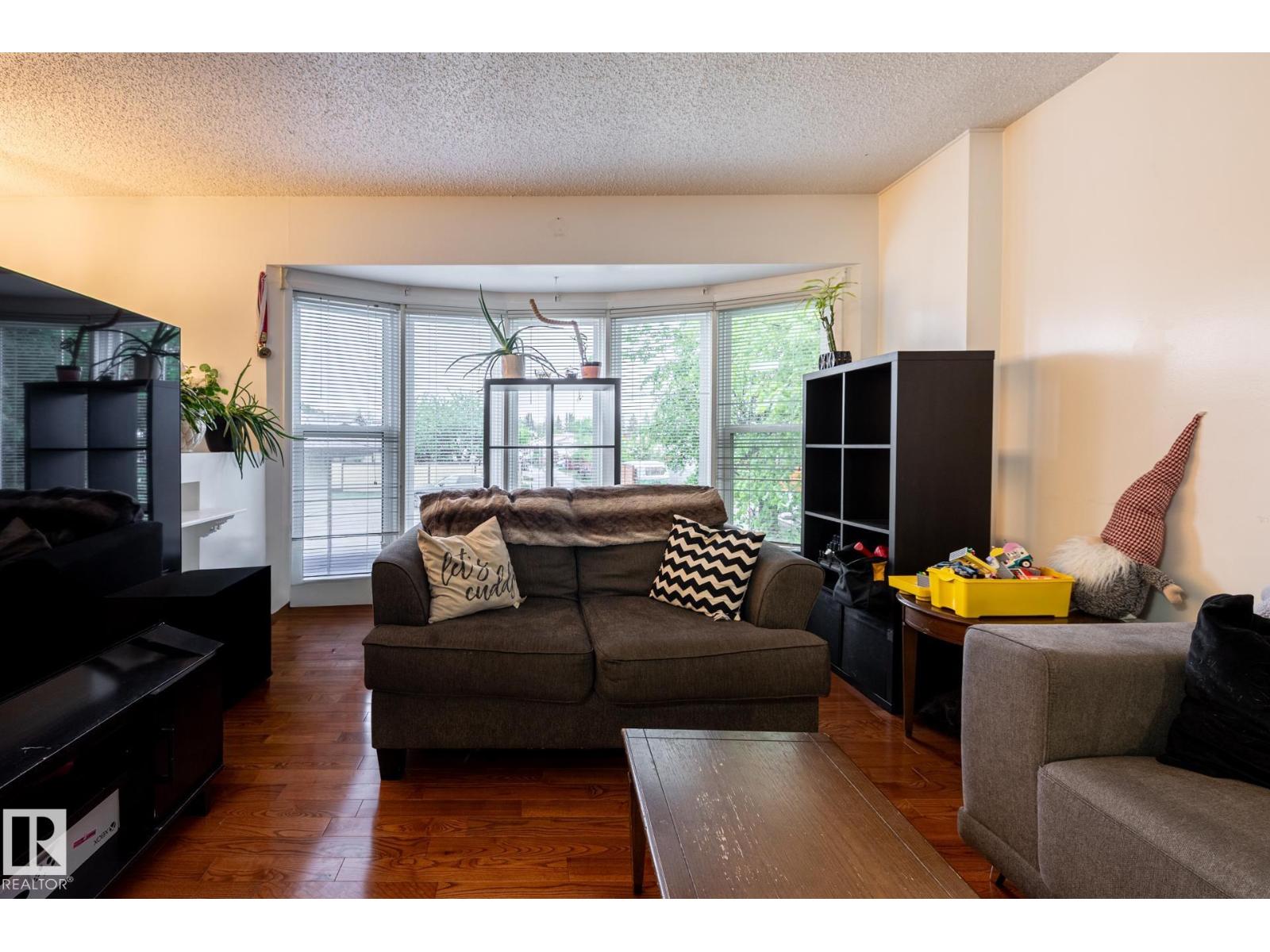 16312 119 ST NW - 12