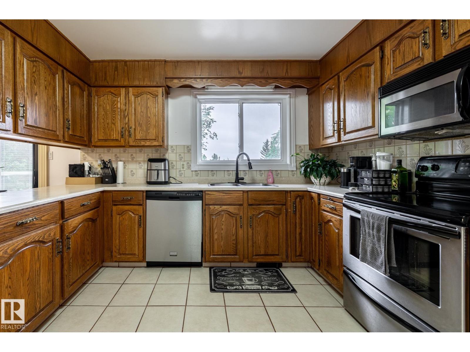 16312 119 ST NW - 1