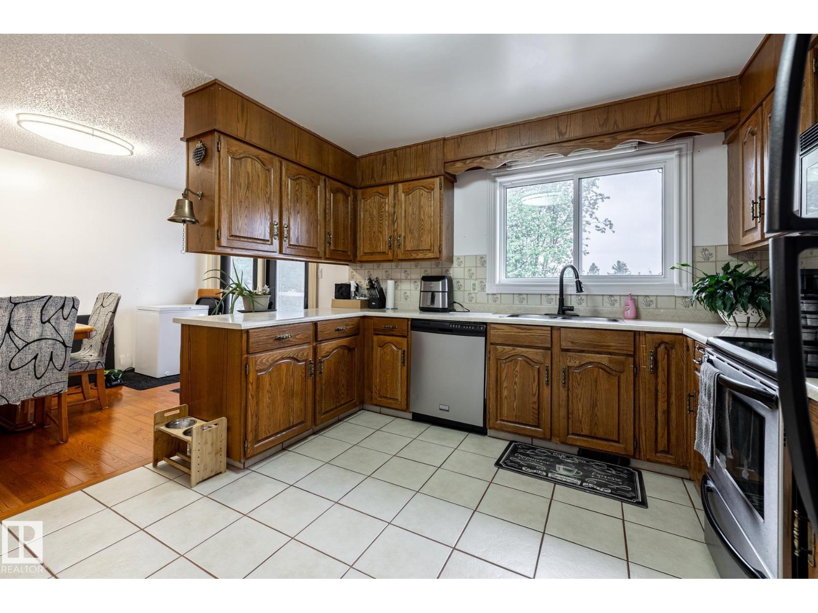 16312 119 ST NW - 20