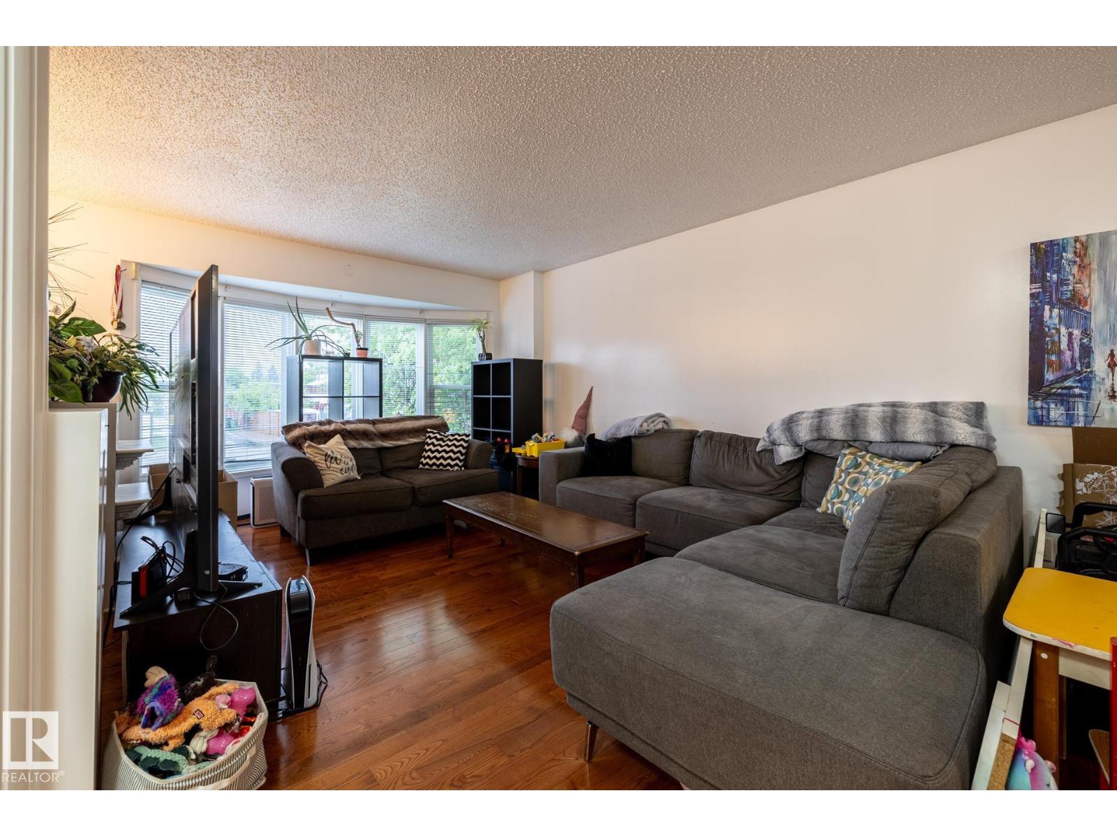 16312 119 ST NW - 8