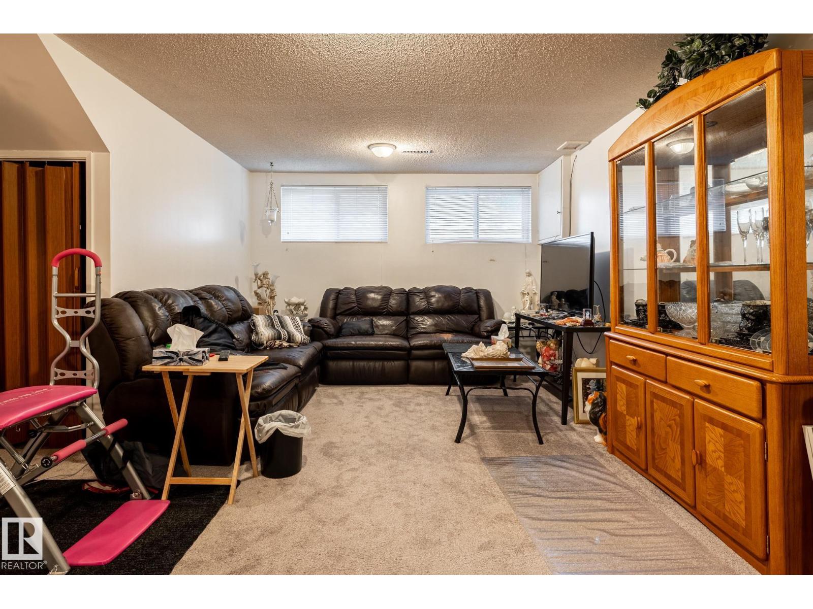 16312 119 ST NW - 48