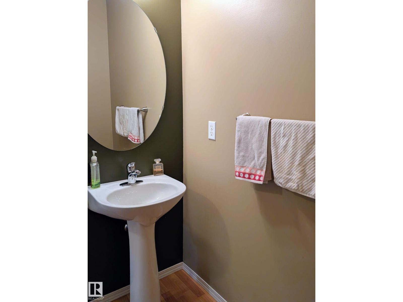 #62 287 MACEWAN RD SW — photo 16