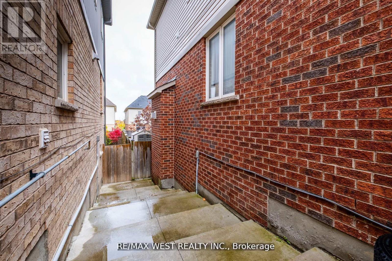 31 BUXTON LANE - 40