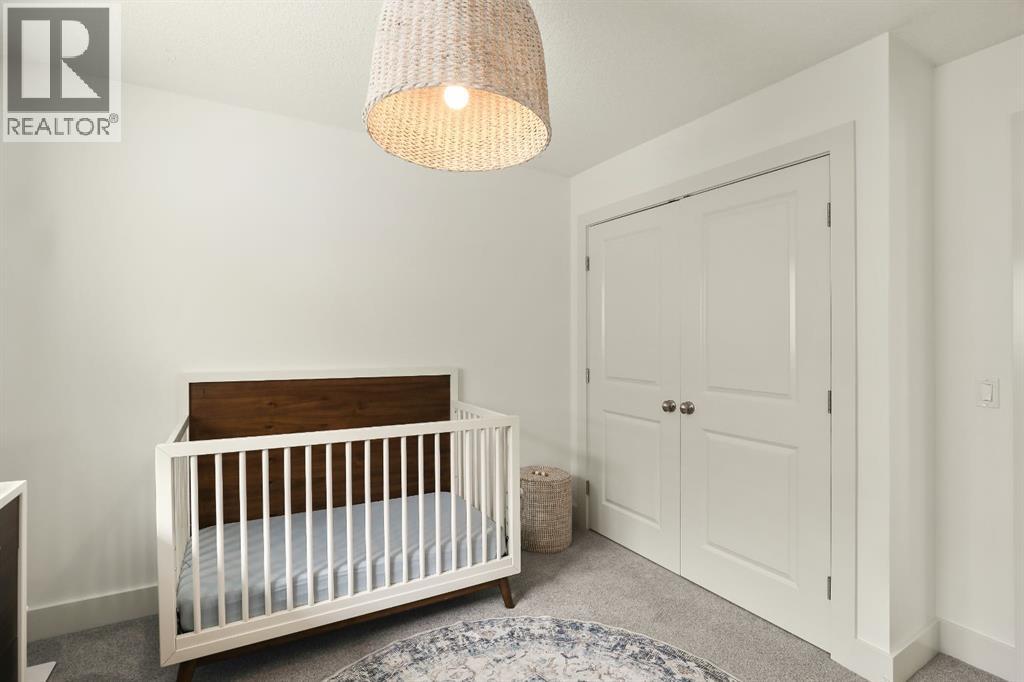 Bright and Spacious Children's Bedroom