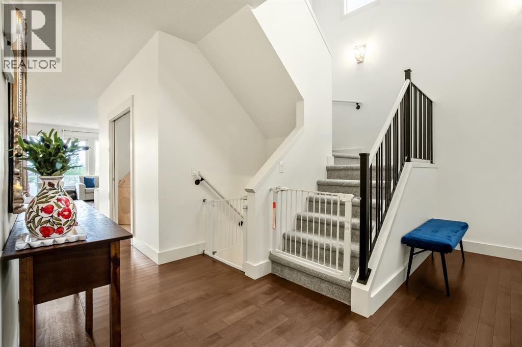Bright and Welcoming Main Floor Entry