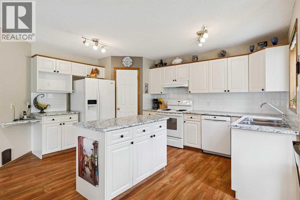 859 Somerset Drive SW — photo 13