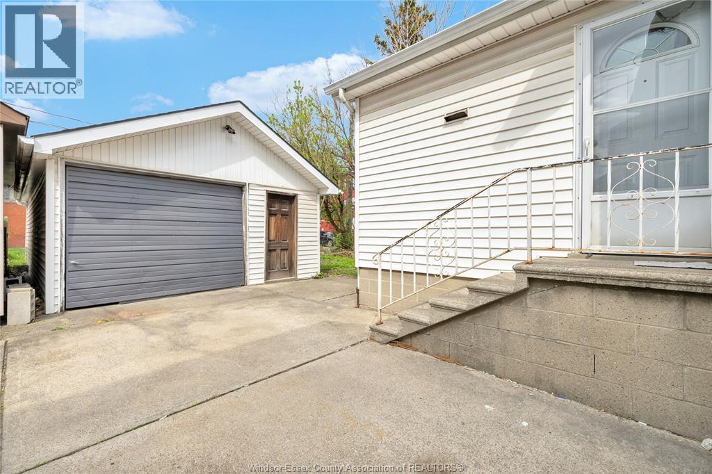 321 RANKIN AVENUE - 19