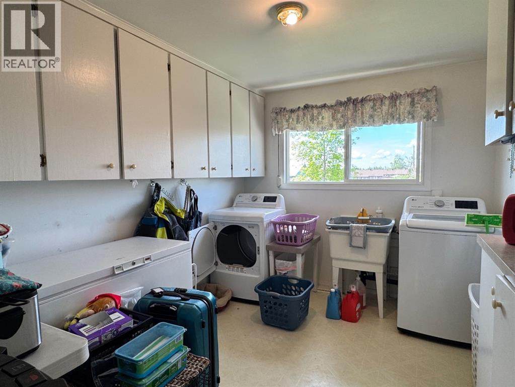 920 5 Avenue - 12