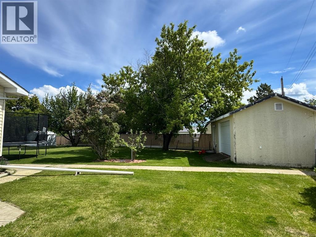 920 5 Avenue - 30
