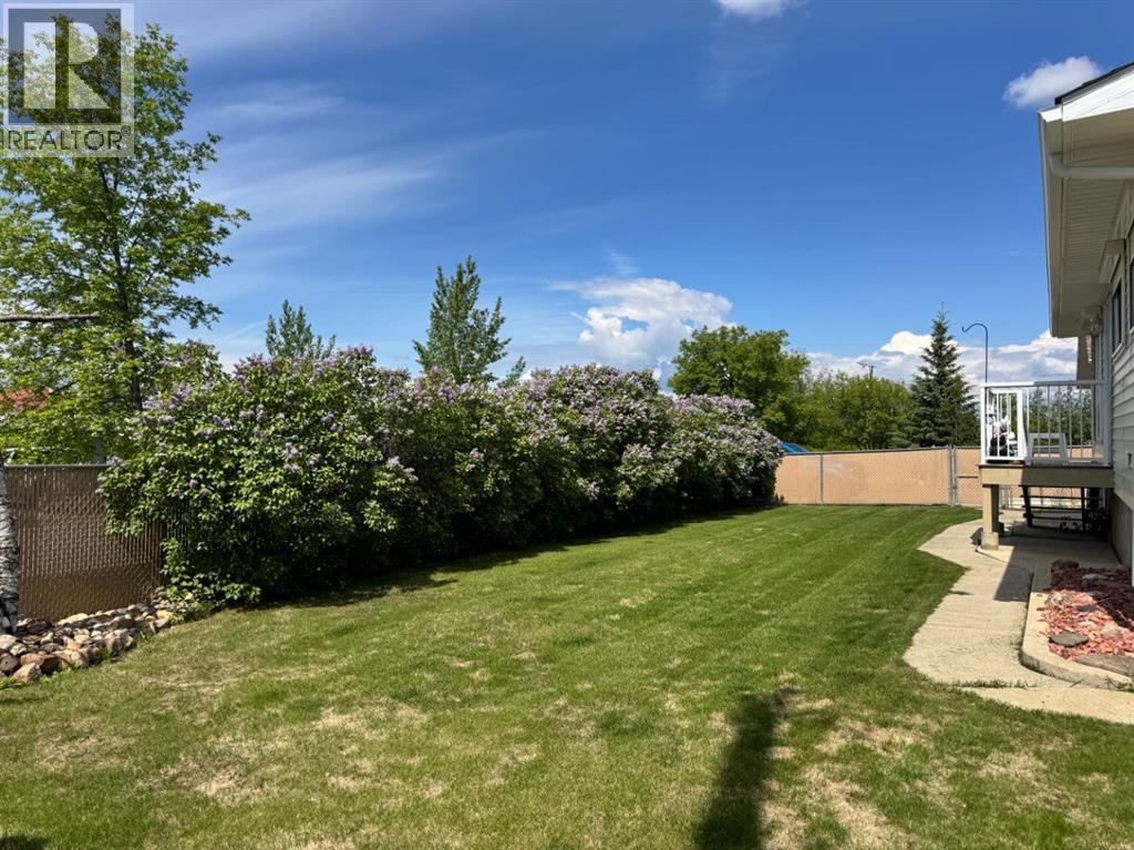 920 5 Avenue - 34