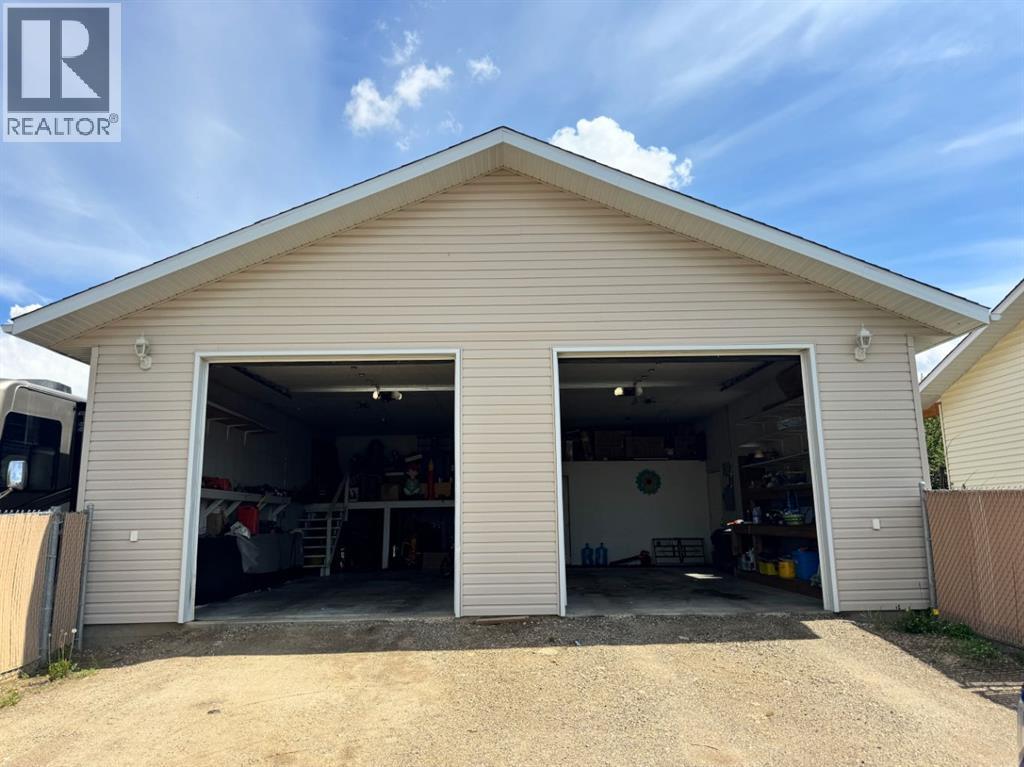 920 5 Avenue - 38