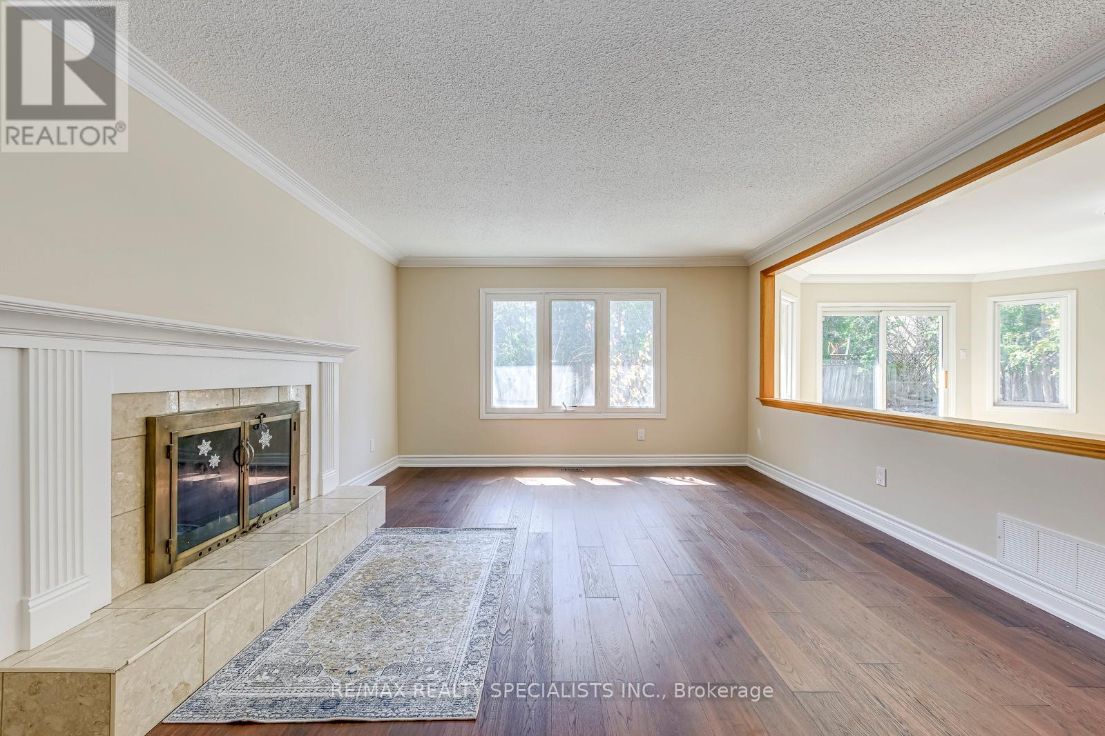 102 SUNFOREST DRIVE - 12