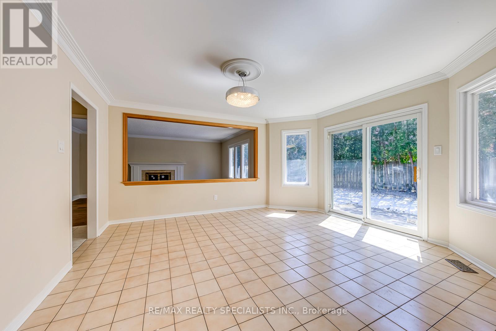 102 SUNFOREST DRIVE - 17