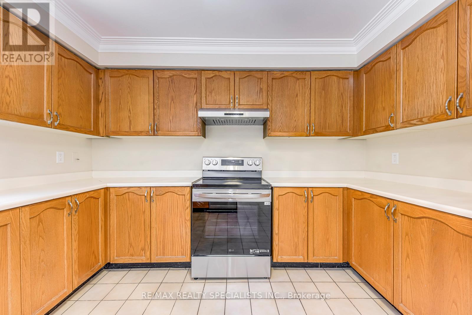 102 SUNFOREST DRIVE - 22