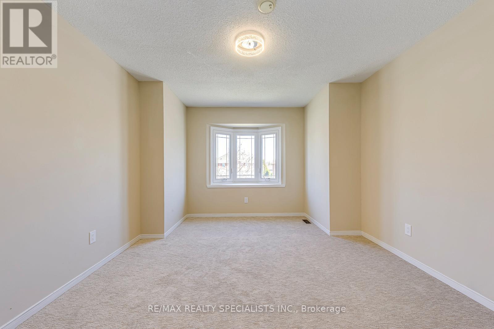 102 SUNFOREST DRIVE - 34