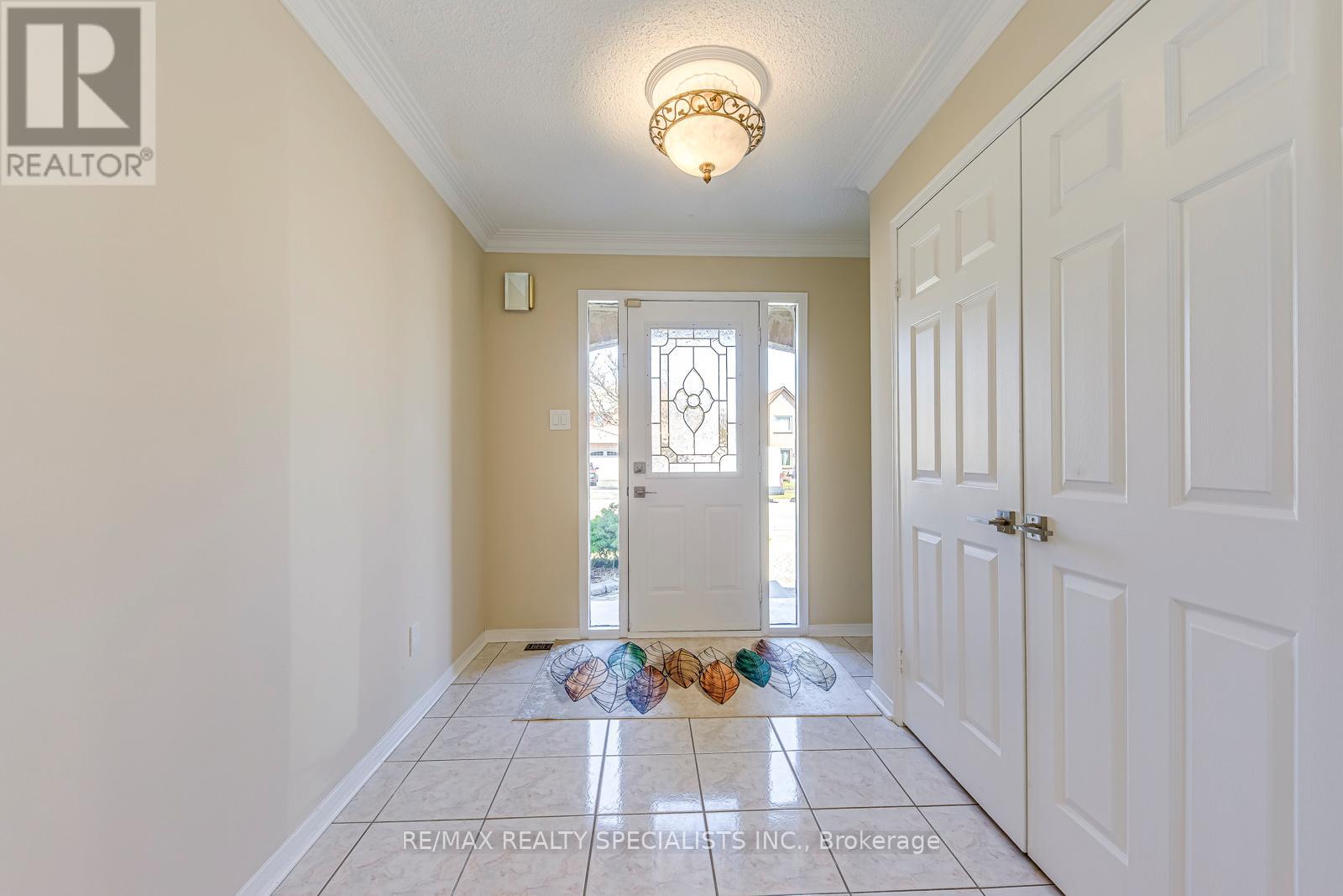 102 SUNFOREST DRIVE - 4