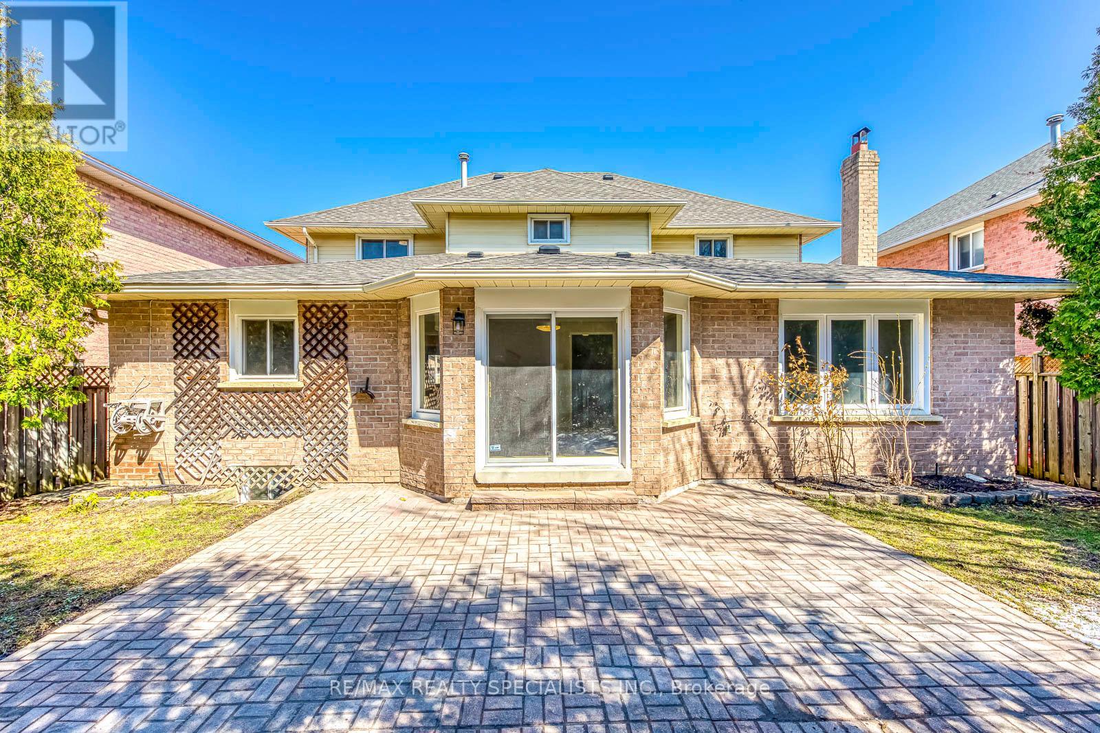 102 SUNFOREST DRIVE - 43