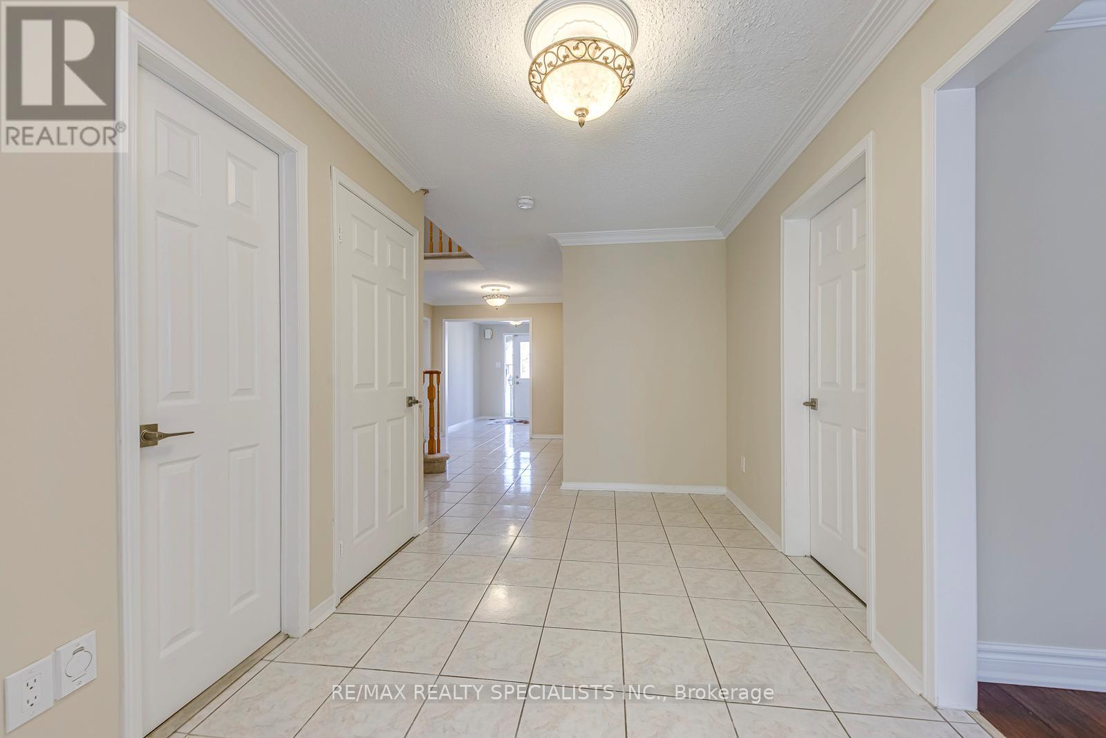 102 SUNFOREST DRIVE - 6