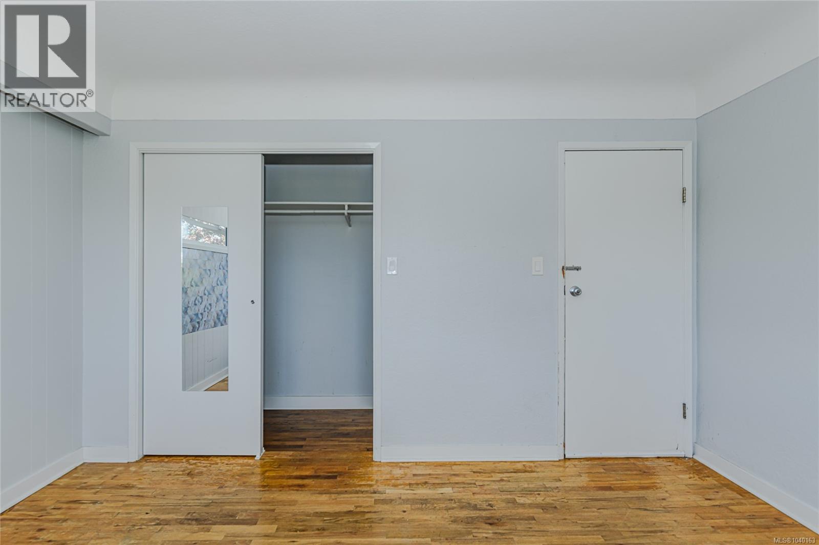 585 Baker St - 14