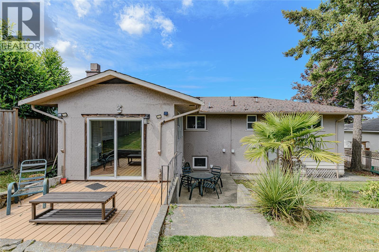 585 Baker St - 41