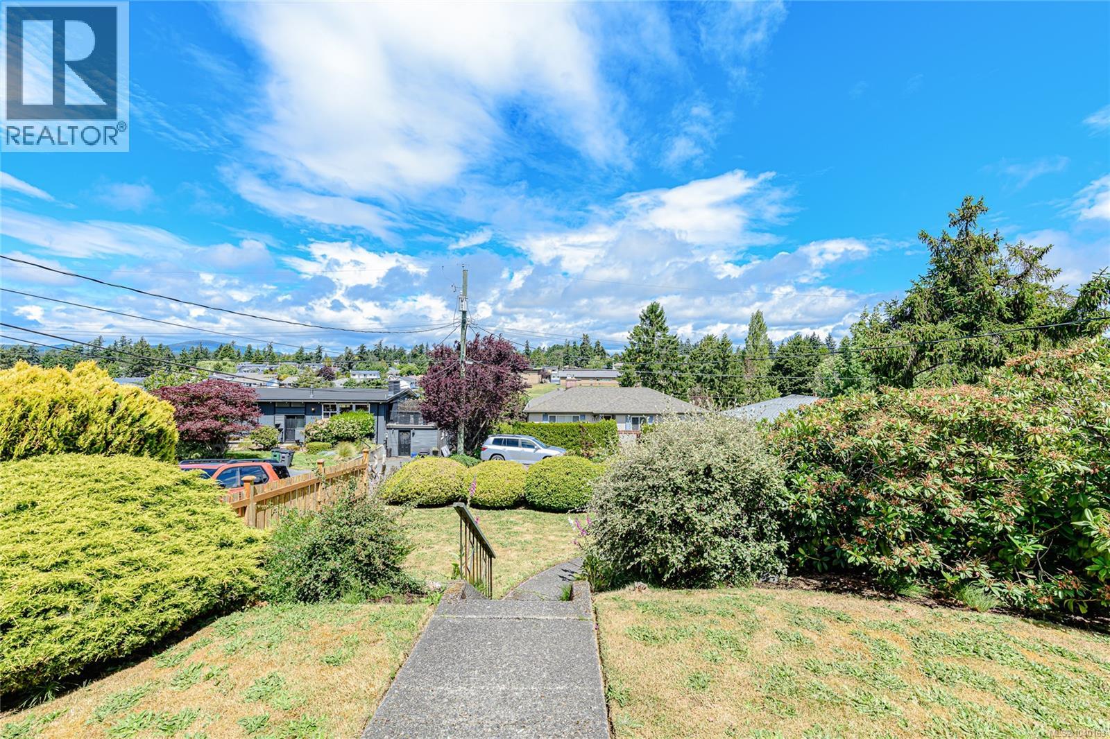 585 Baker St - 31