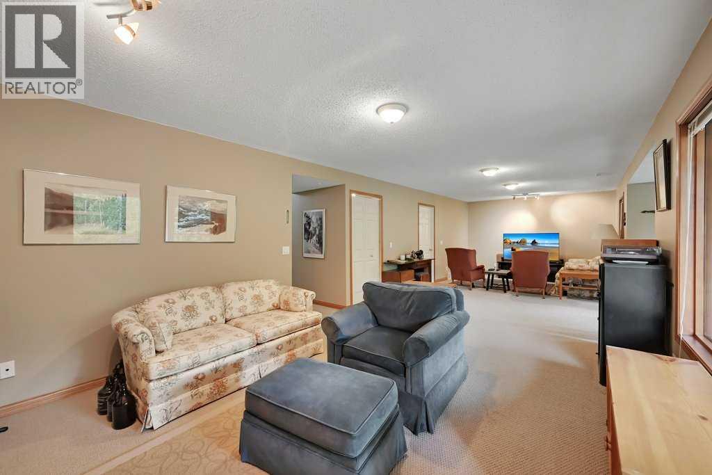158 Valley Glen Heights NW - 33