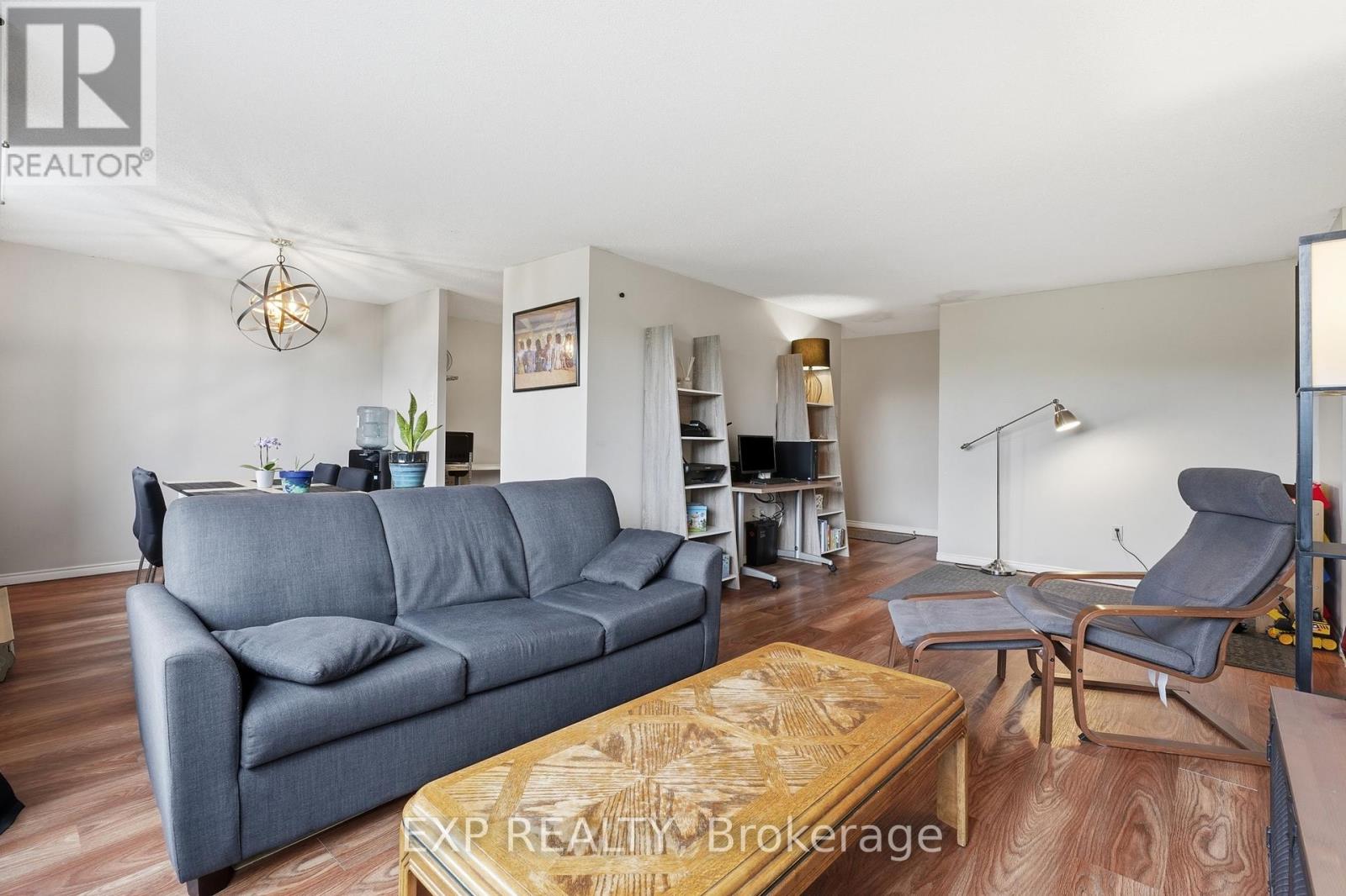 #1012 55 GREEN VALLEY DRIVE - 14