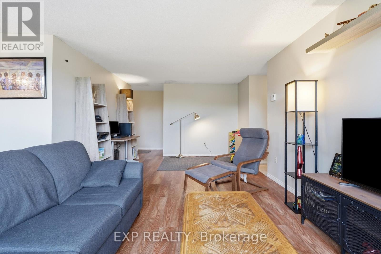 #1012 55 GREEN VALLEY DRIVE - 15
