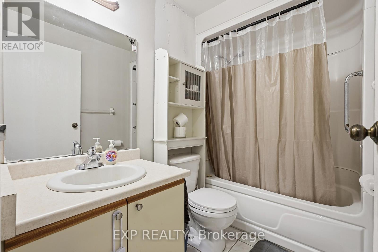 #1012 55 GREEN VALLEY DRIVE - 25