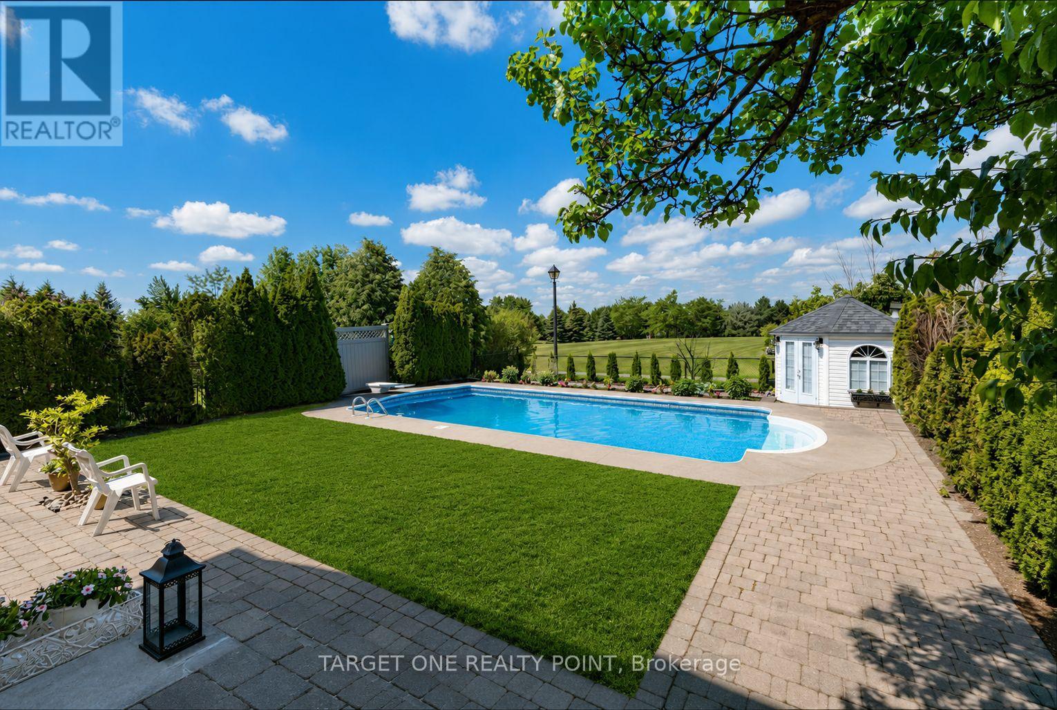 20 ORMSBY COURT - 49