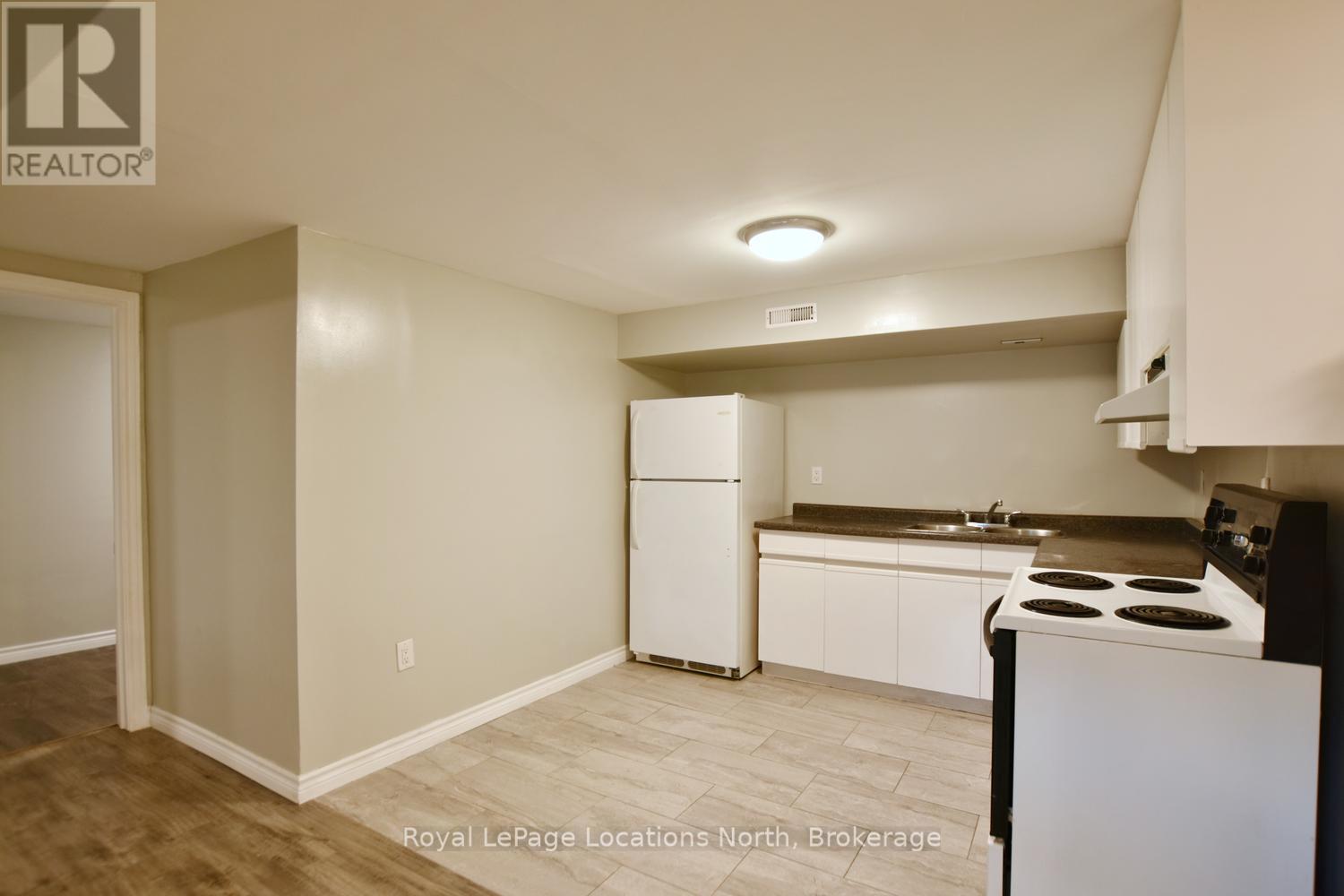638 OAK STREET - 42