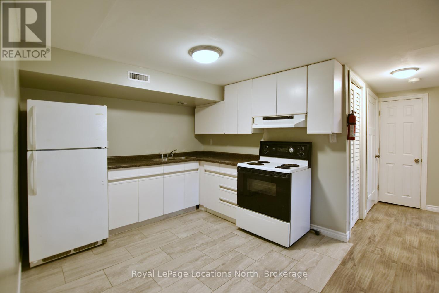 638 OAK STREET - 43