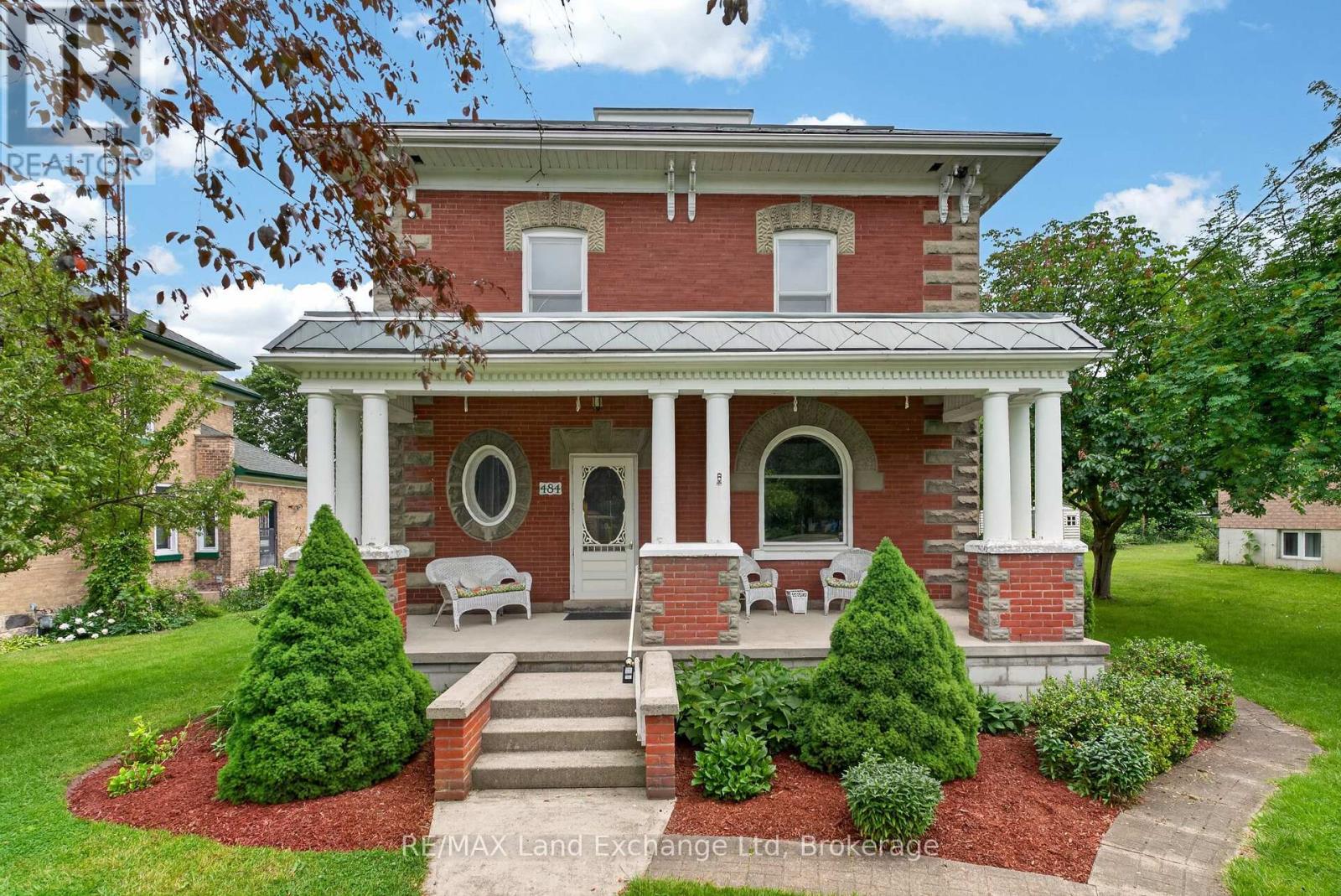 484 QUEEN STREET - 1