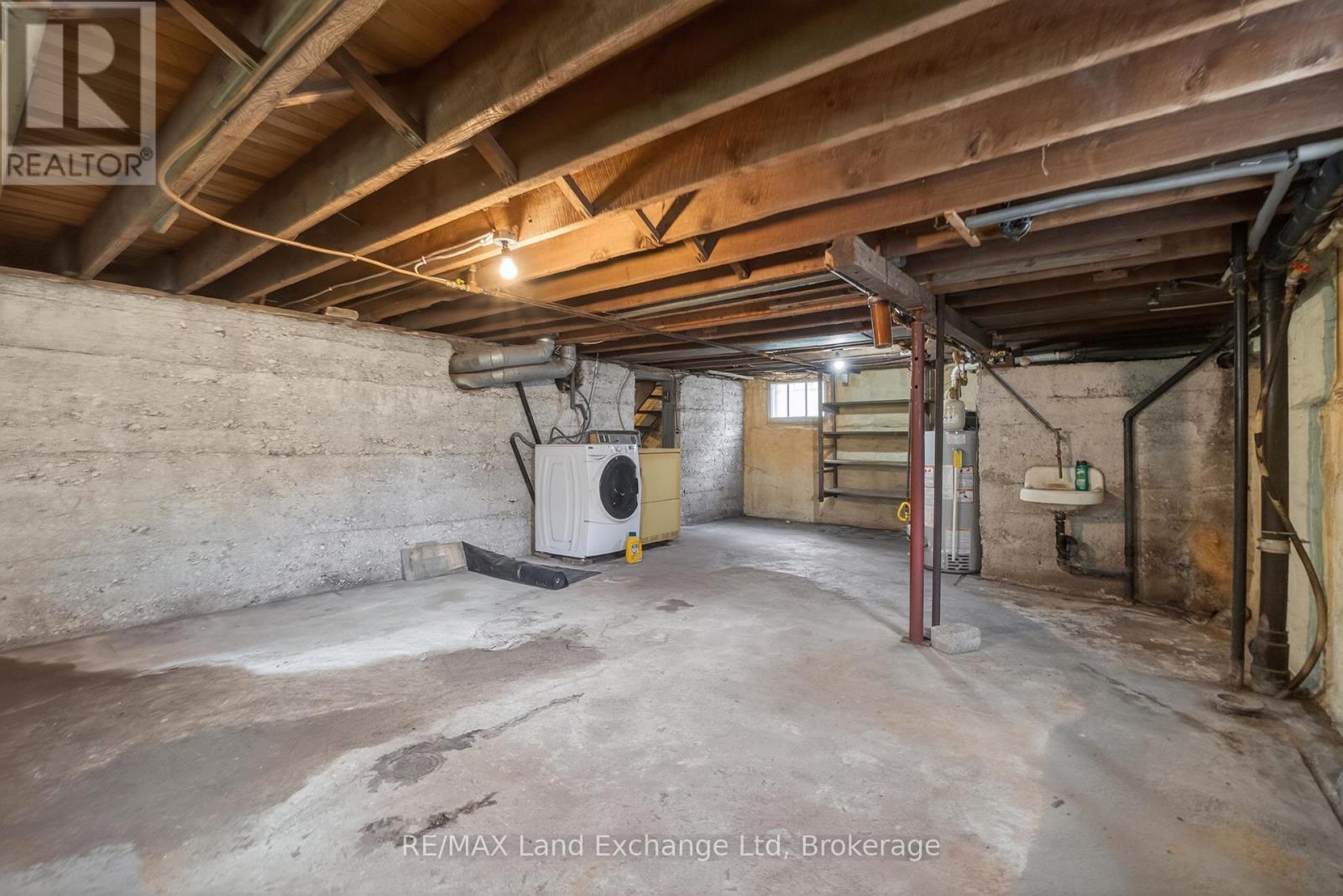 484 QUEEN STREET - 31