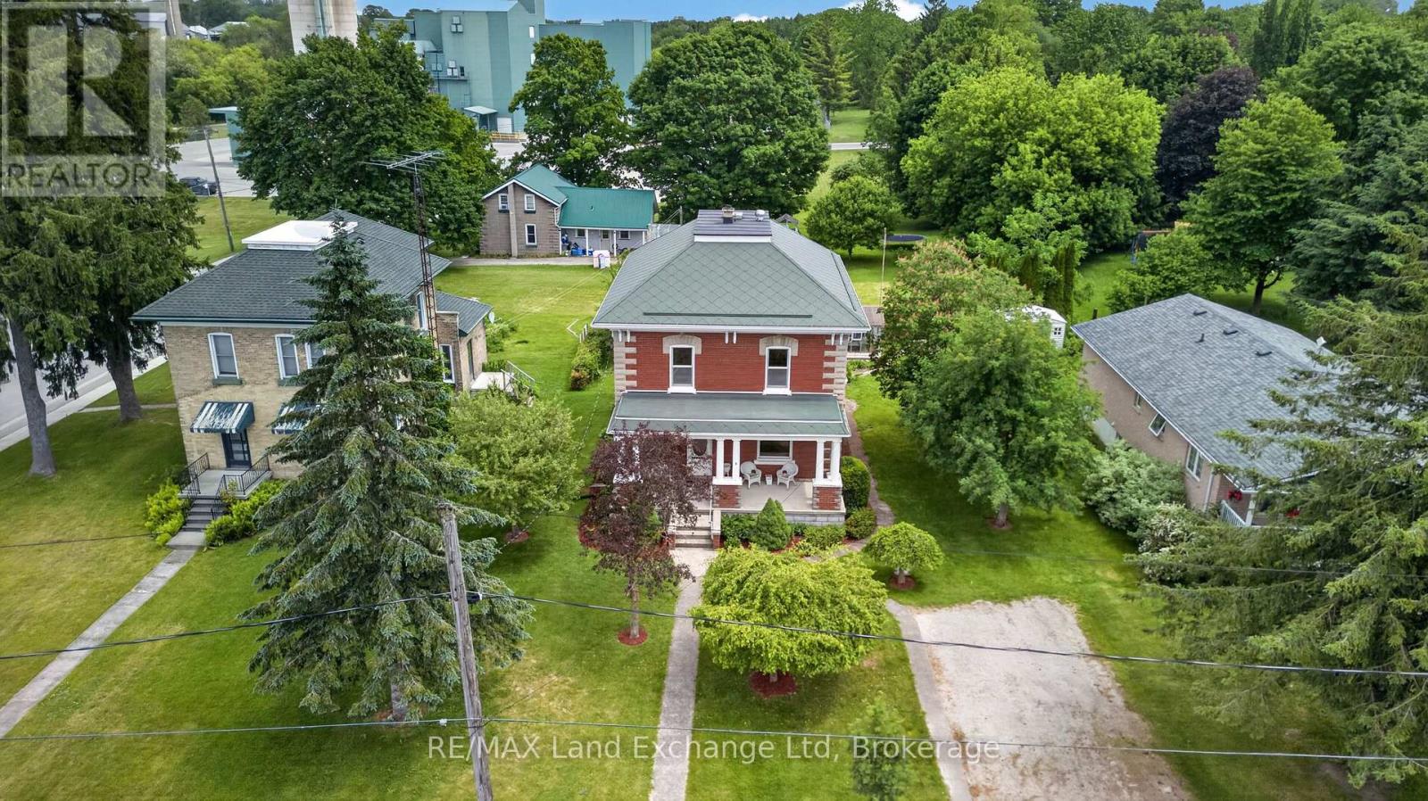 484 QUEEN STREET - 36