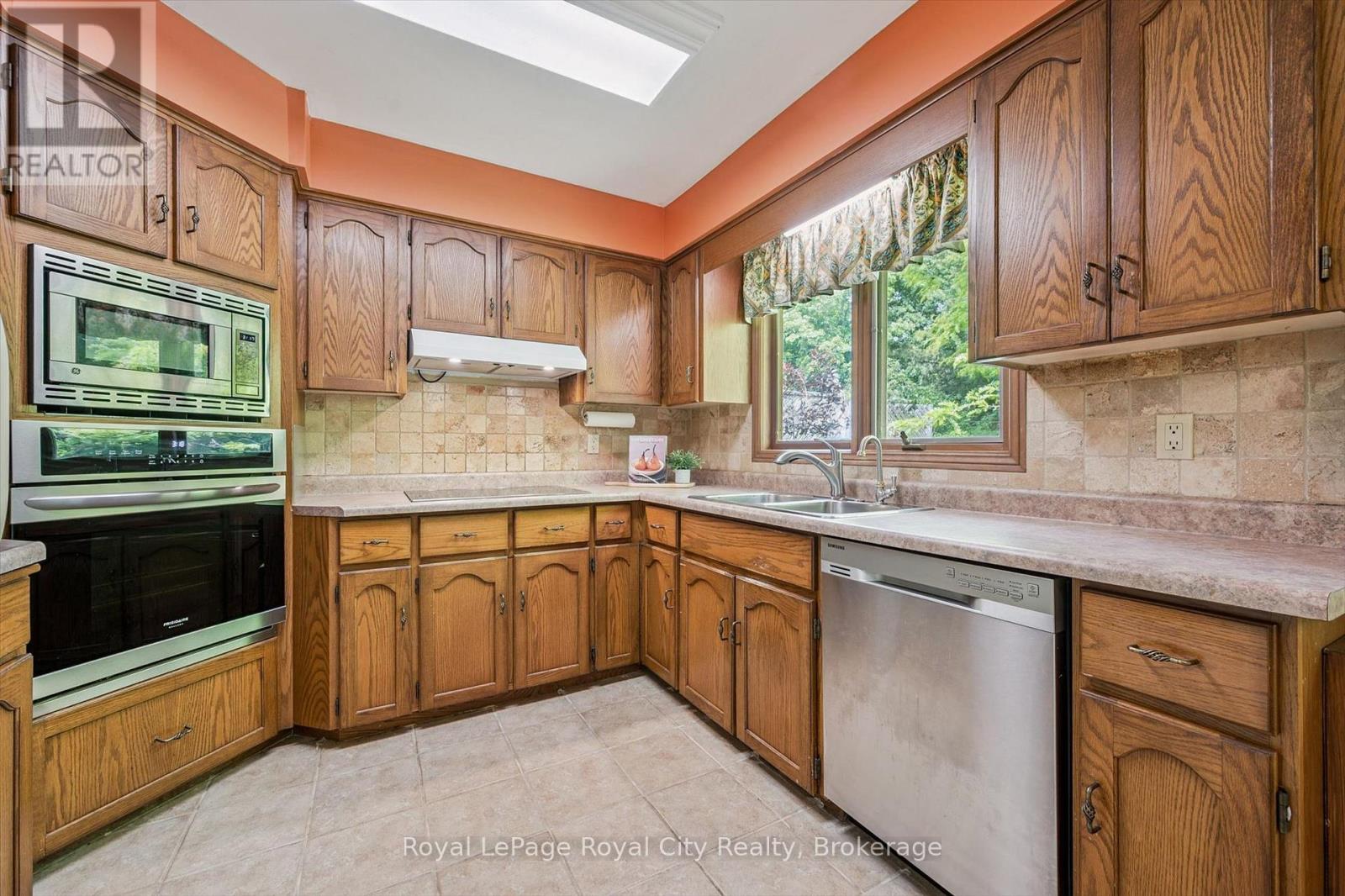 18 MCELDERRY ROAD - 16