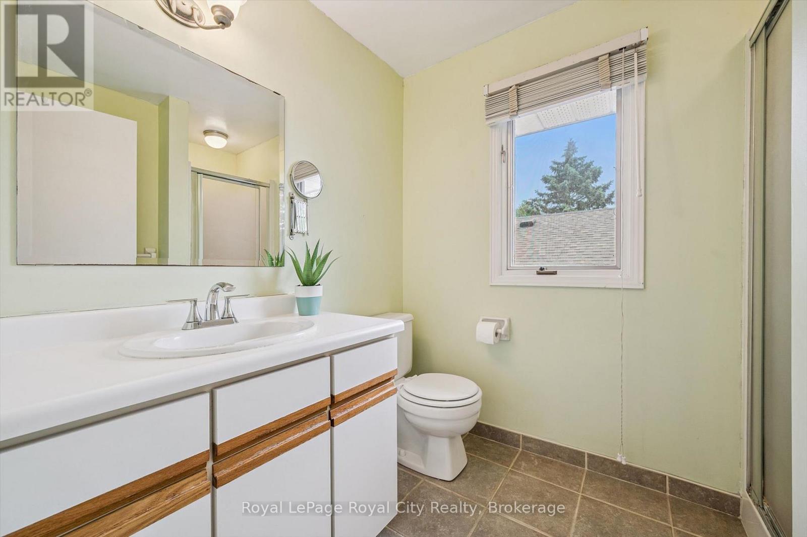 18 MCELDERRY ROAD - 27