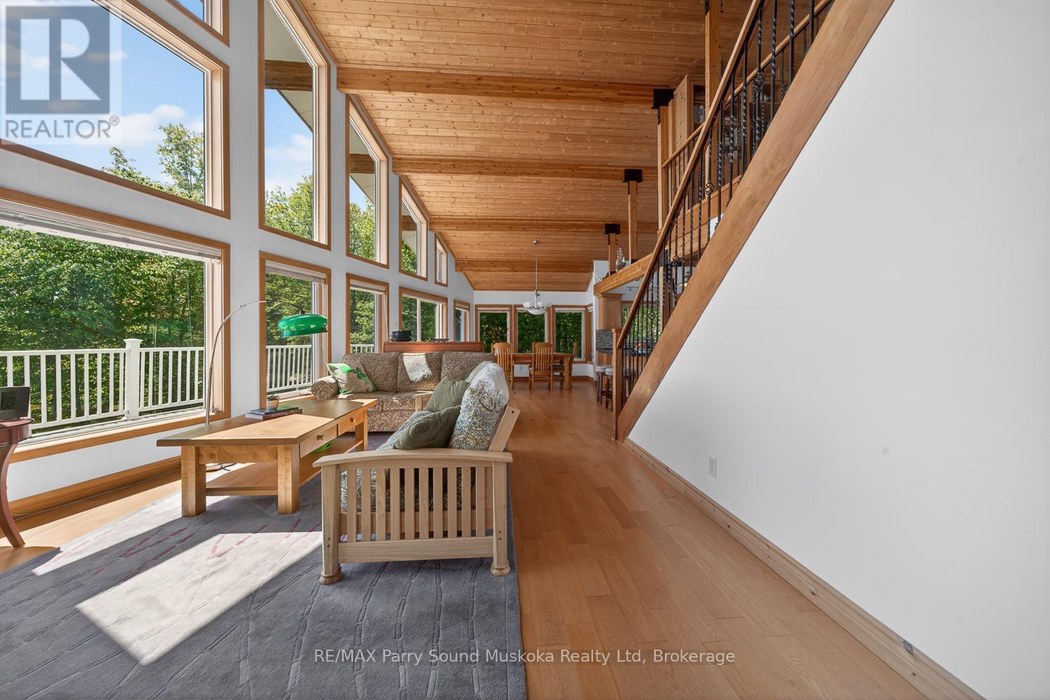 53 SANDY ISLAND - Image 18
