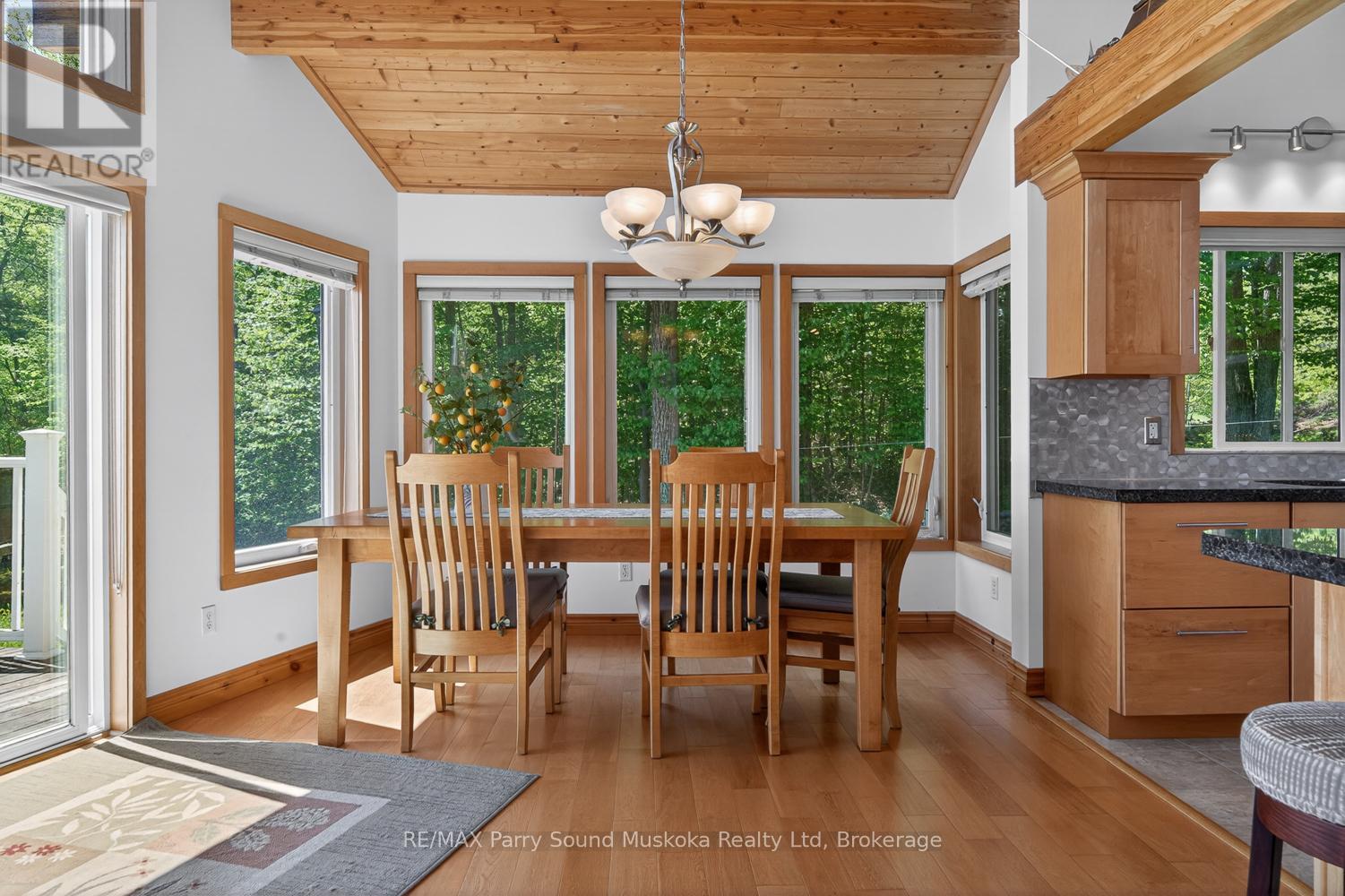 53 SANDY ISLAND - Image 20