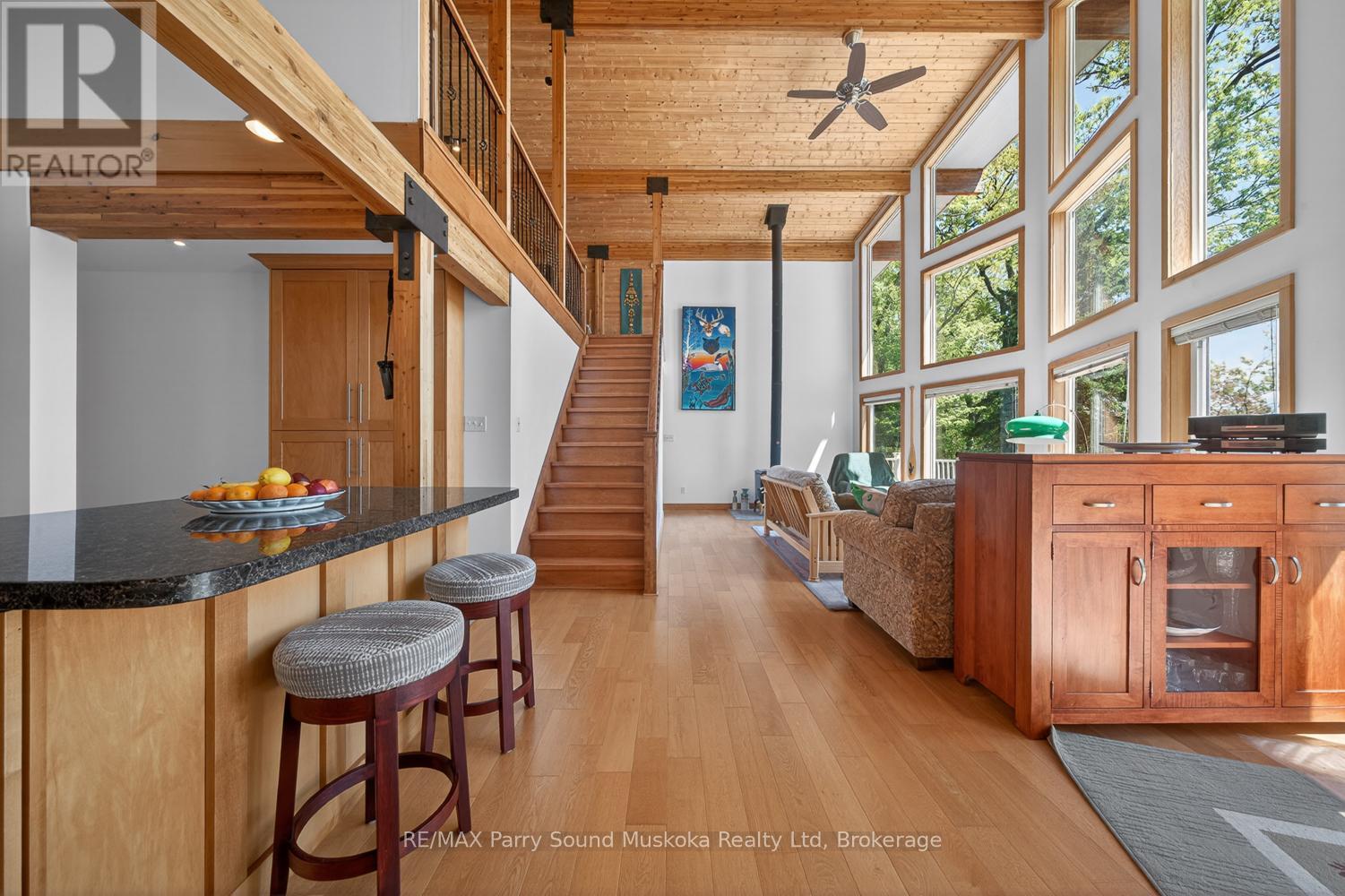 53 SANDY ISLAND - Image 29
