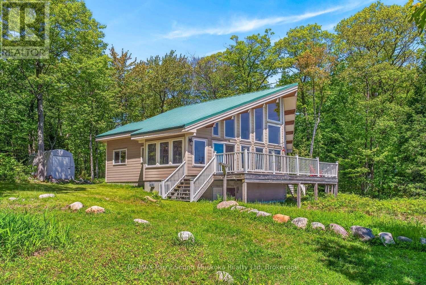 53 SANDY ISLAND - Image 50