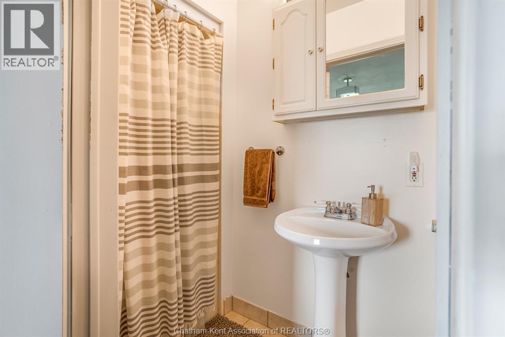 26334 PRINCE ALBERT ROAD - 27
