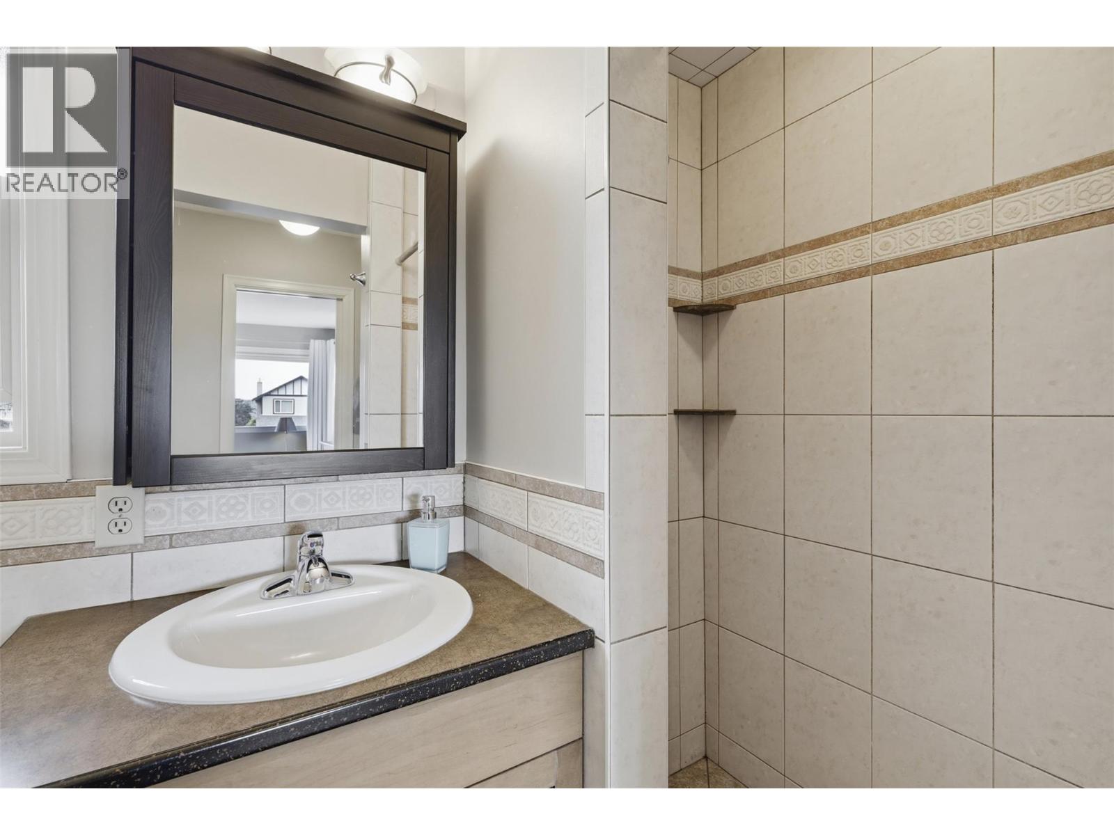 2057 Hampshire Drive - 32