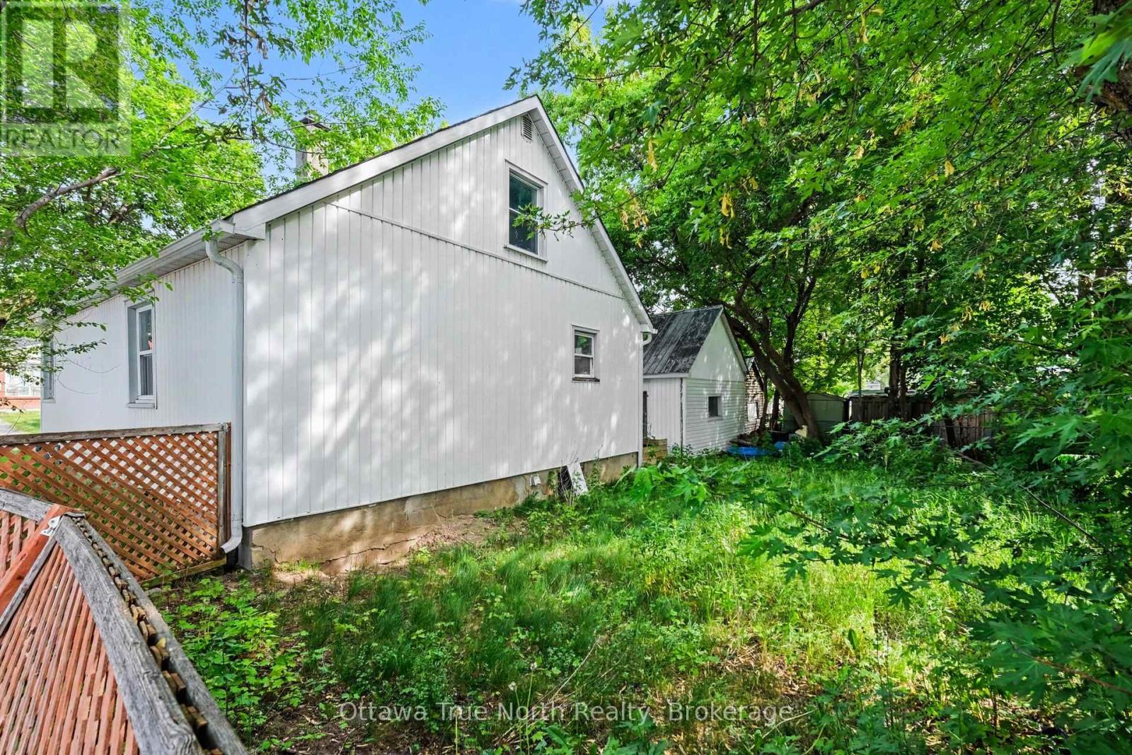 108 MALEY STREET - 6