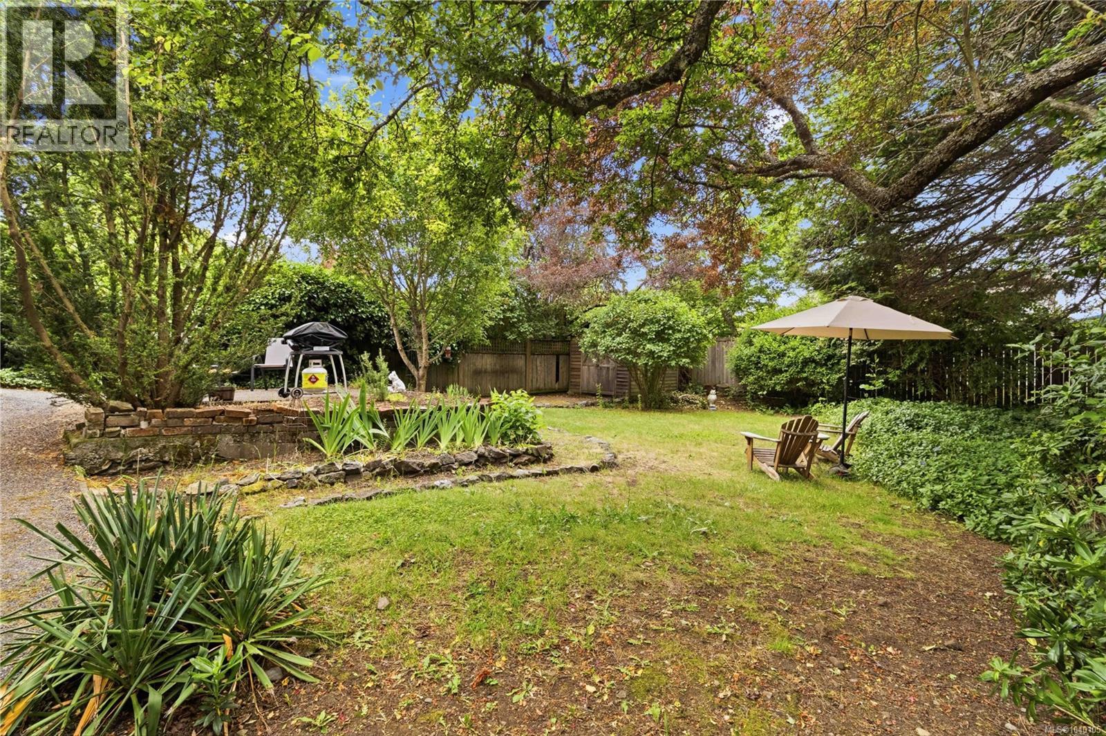2512 Shakespeare St - 26