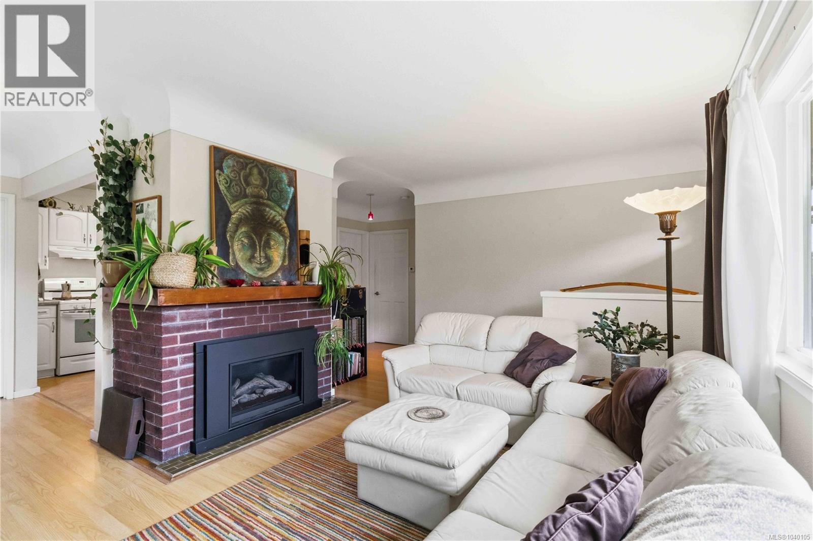 2512 Shakespeare St - 8