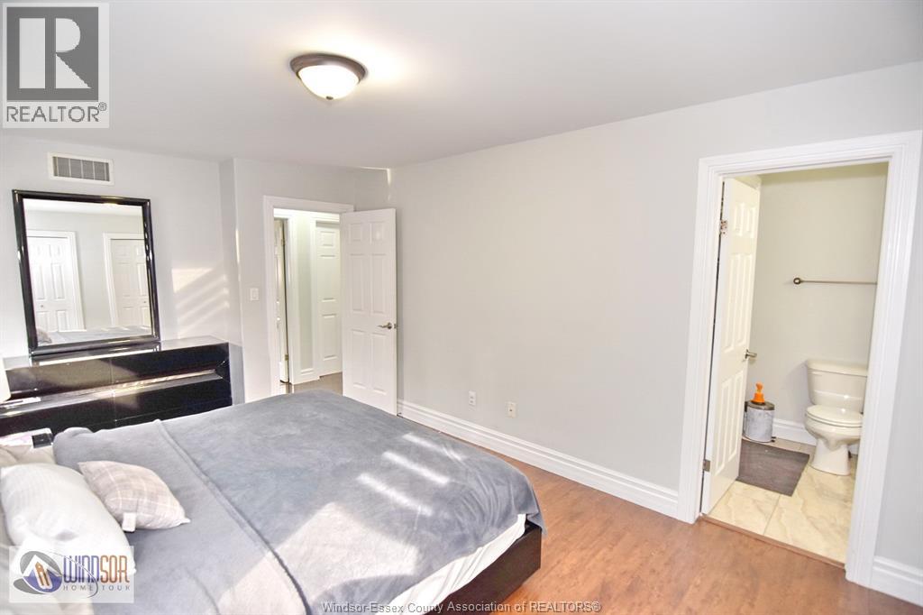4759 PERIWINKLE CRESCENT - 31